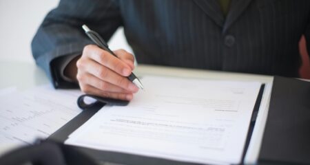 Holding Reprise Structuration Comet Expertise